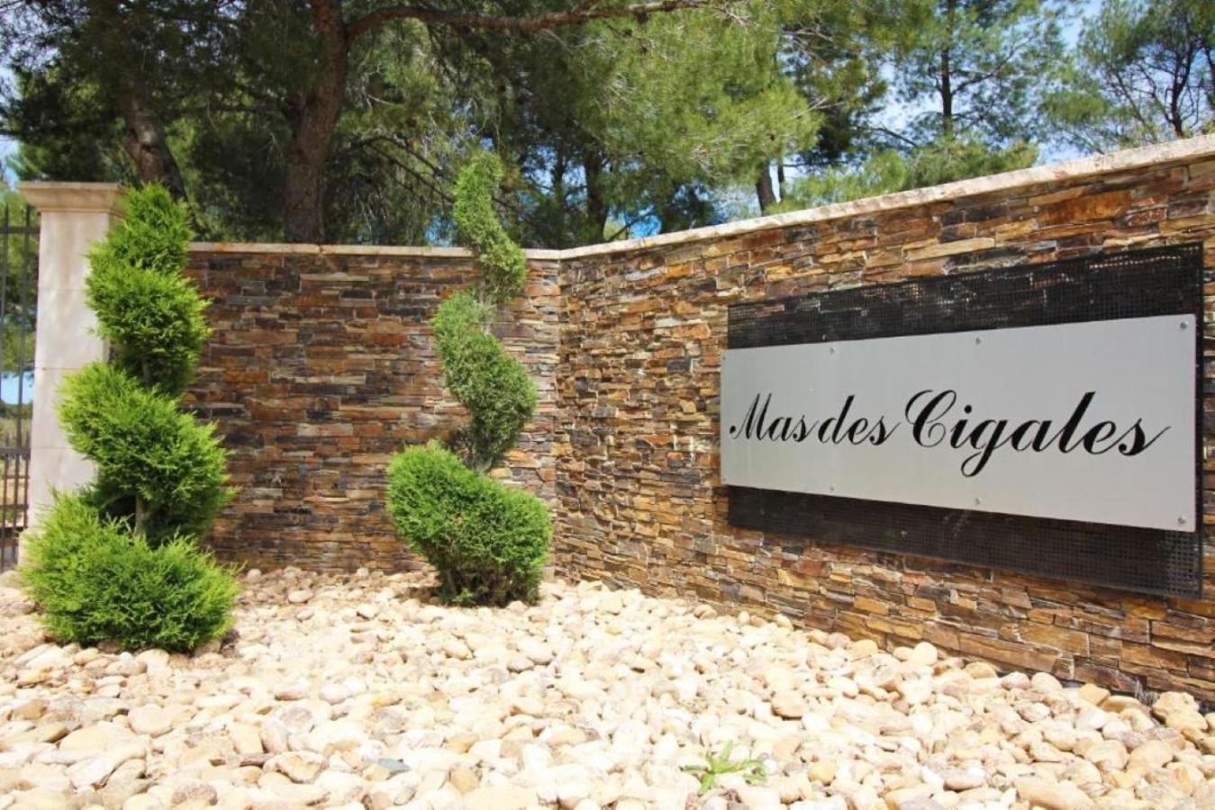 Mas Des Cigales Orgon Exterior foto